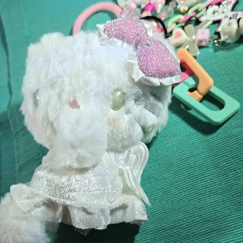Sanrio Hello Kitty Angelic Bag Charm, Keychain - Picture 11 of 15